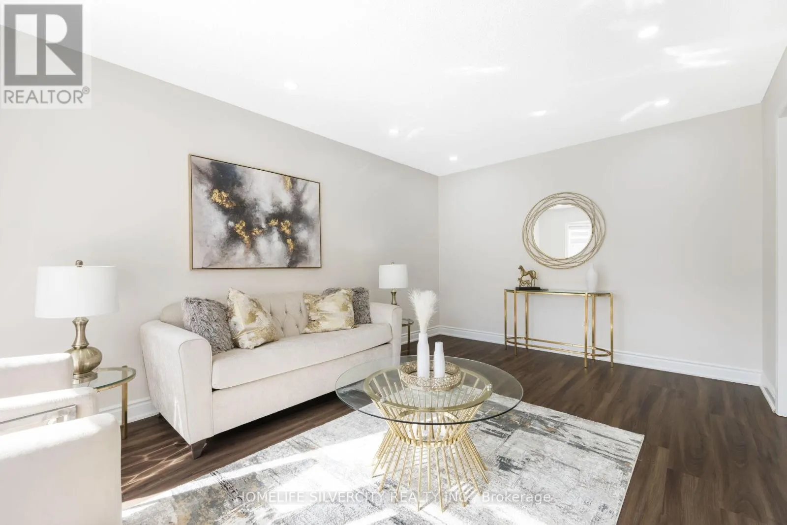 64 CLYDESDALE CIRCLE
