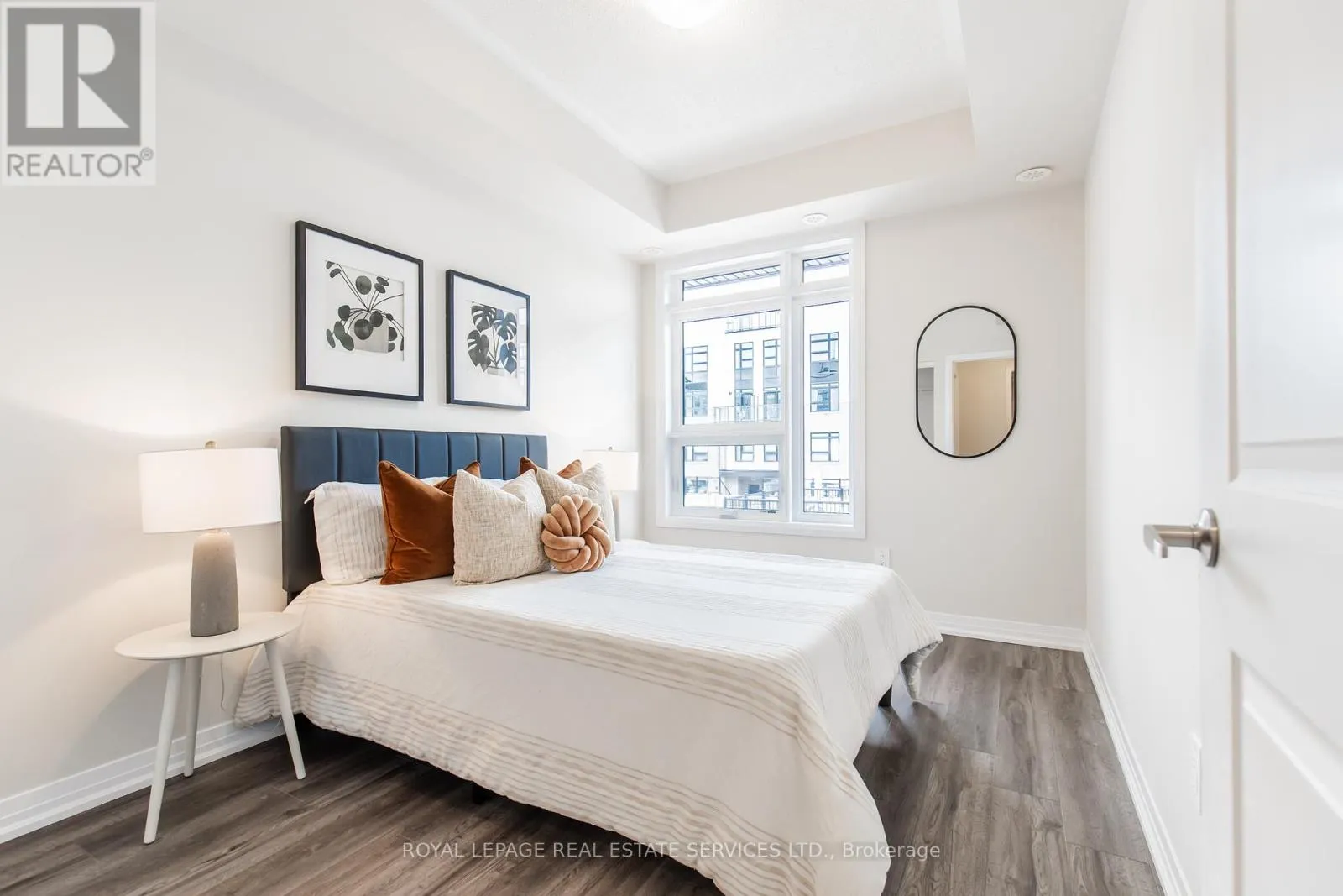 112 - 1597 ROSE WAY