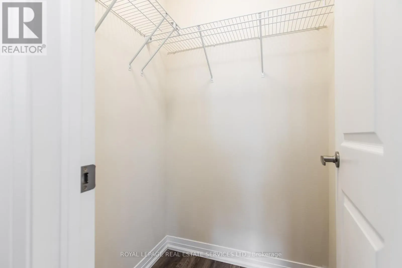 112 - 1597 ROSE WAY