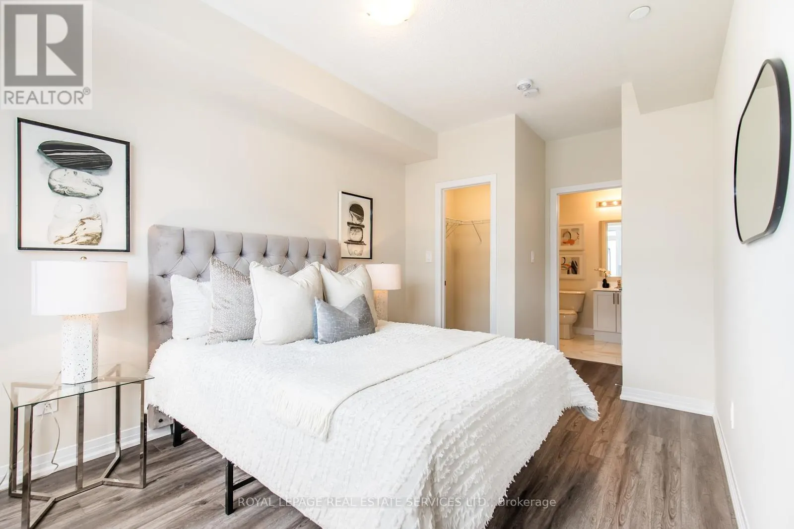 112 - 1597 ROSE WAY