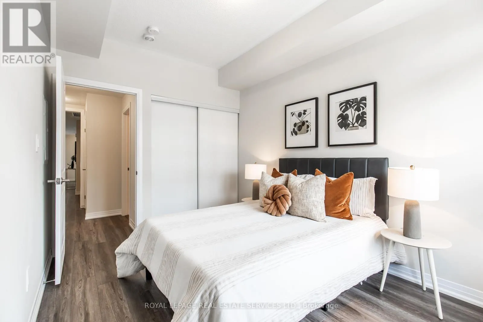 112 - 1597 ROSE WAY