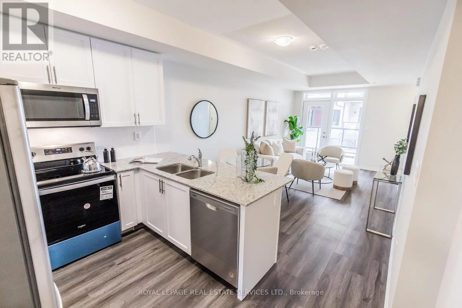 112 - 1597 ROSE WAY