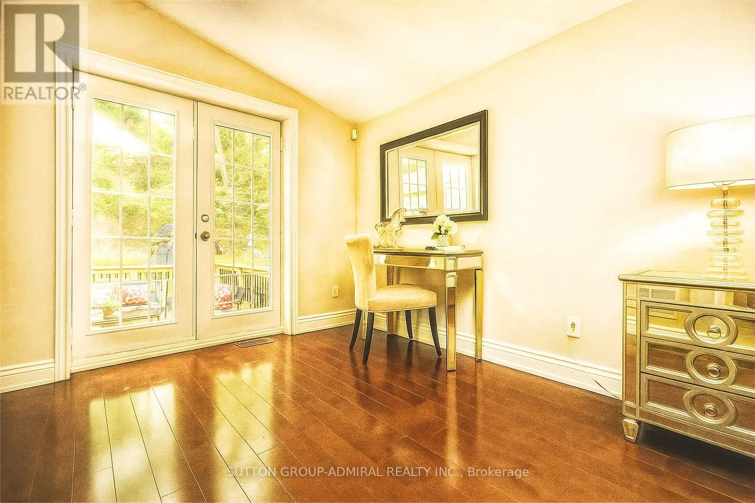 182 SOUTH KINGSWAY