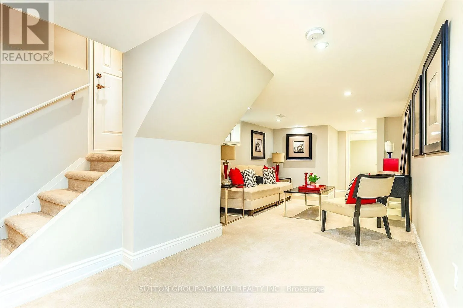 182 SOUTH KINGSWAY