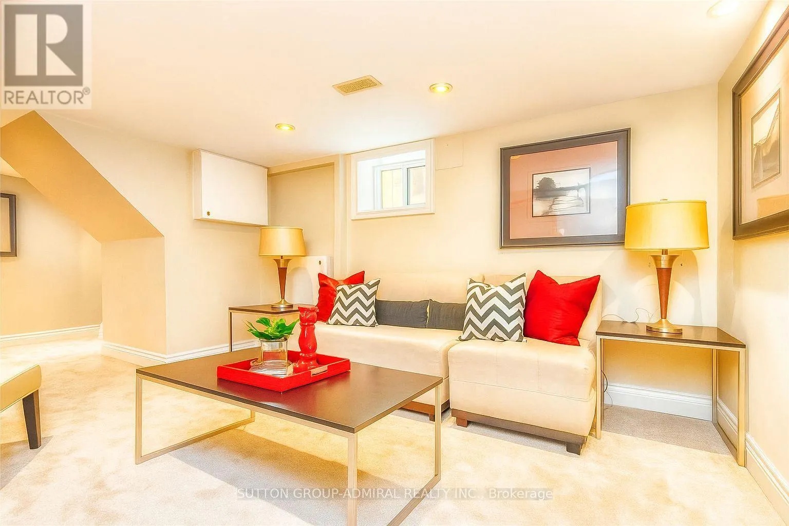 182 SOUTH KINGSWAY