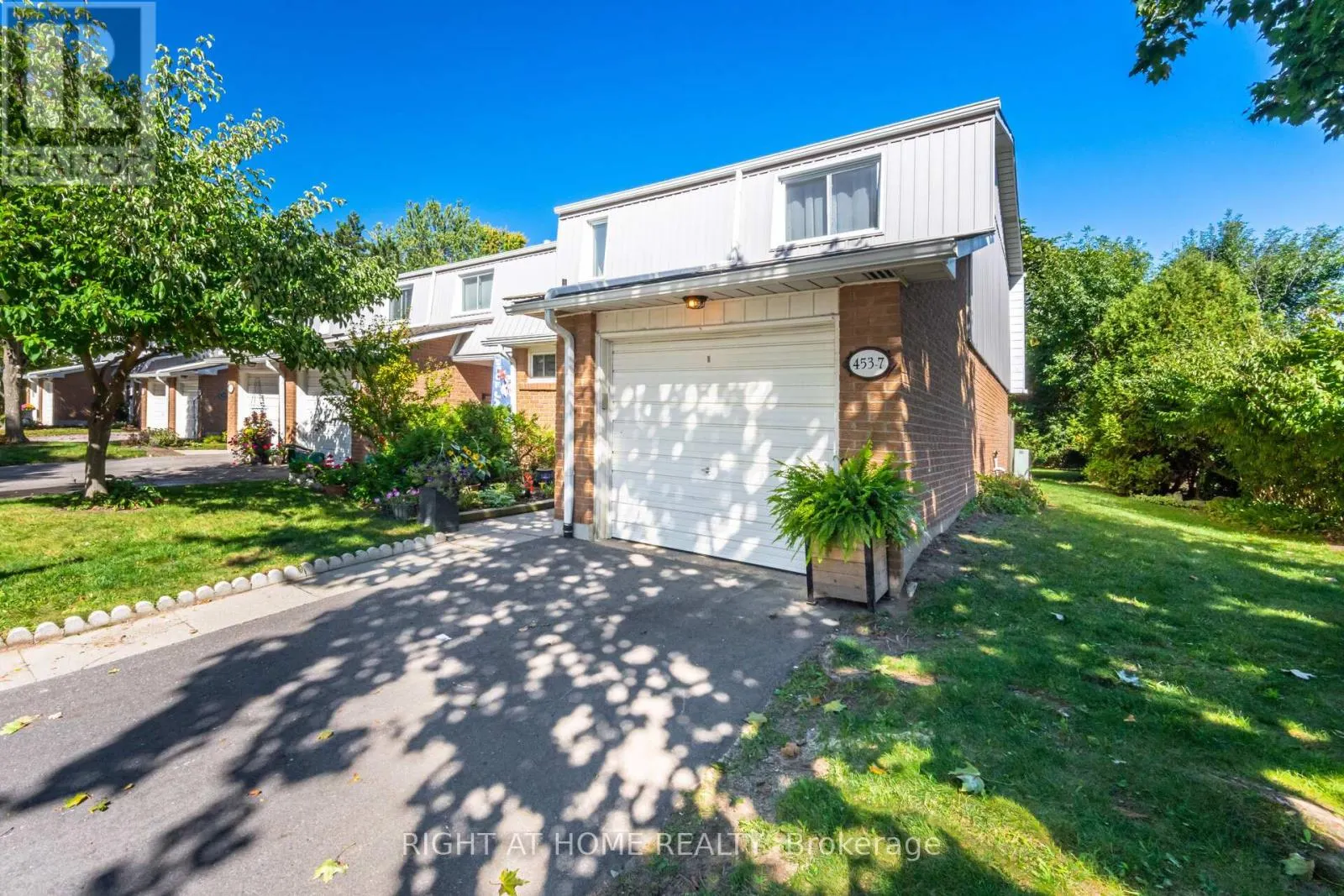 7 - 453 WOODVIEW ROAD