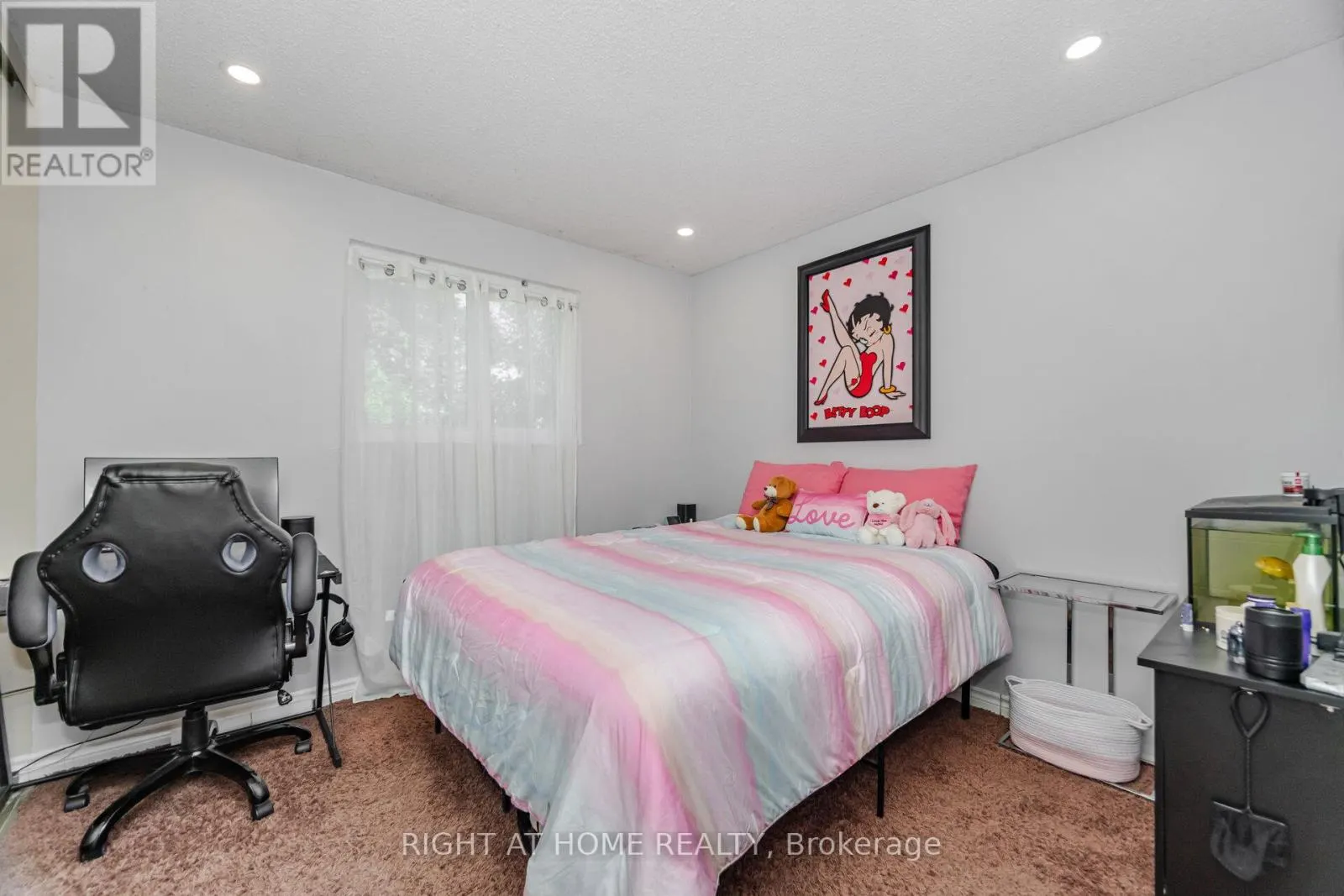7 - 453 WOODVIEW ROAD