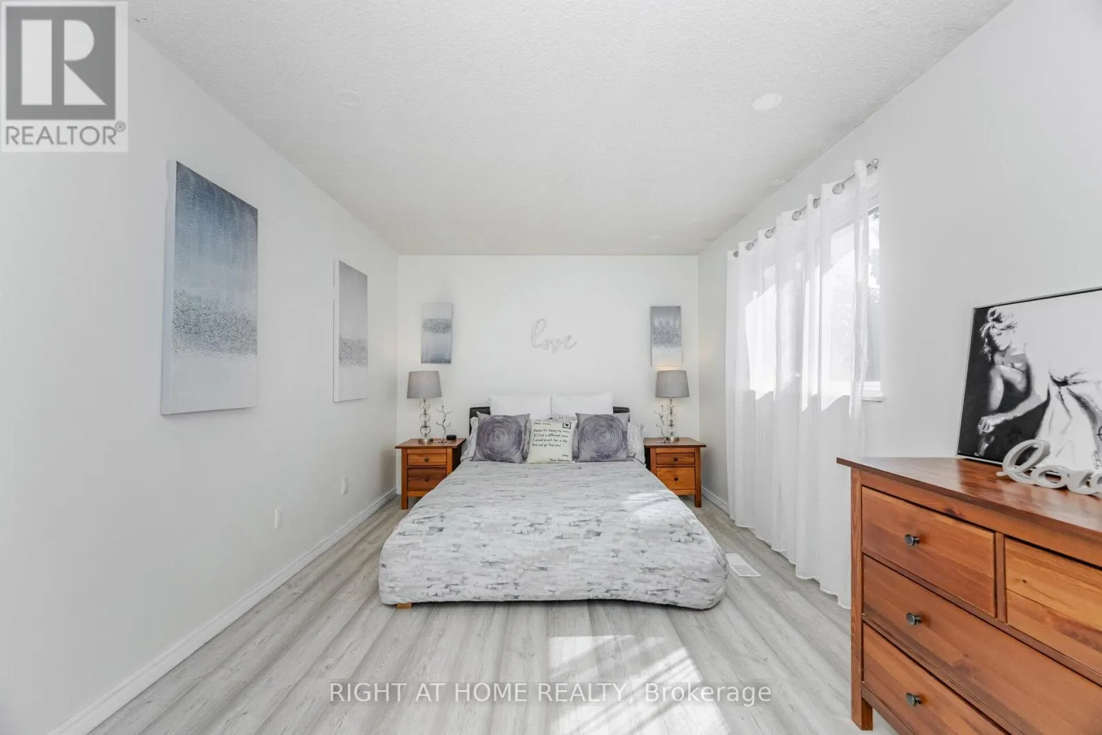 7 - 453 WOODVIEW ROAD