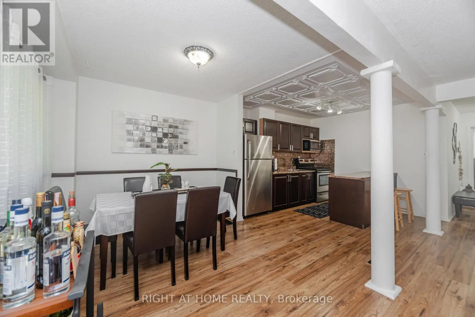 7 - 453 WOODVIEW ROAD