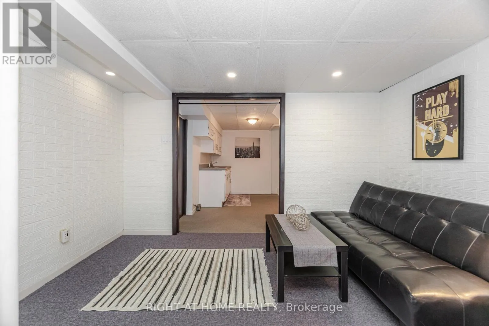 7 - 453 WOODVIEW ROAD
