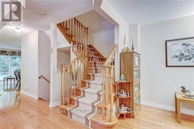 2870 WESTBURY COURT