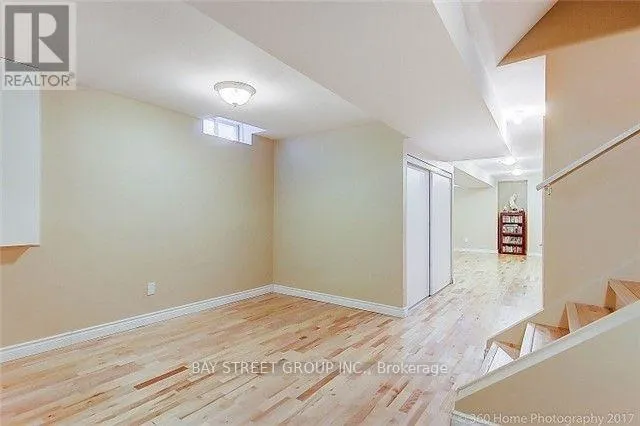 2870 WESTBURY COURT