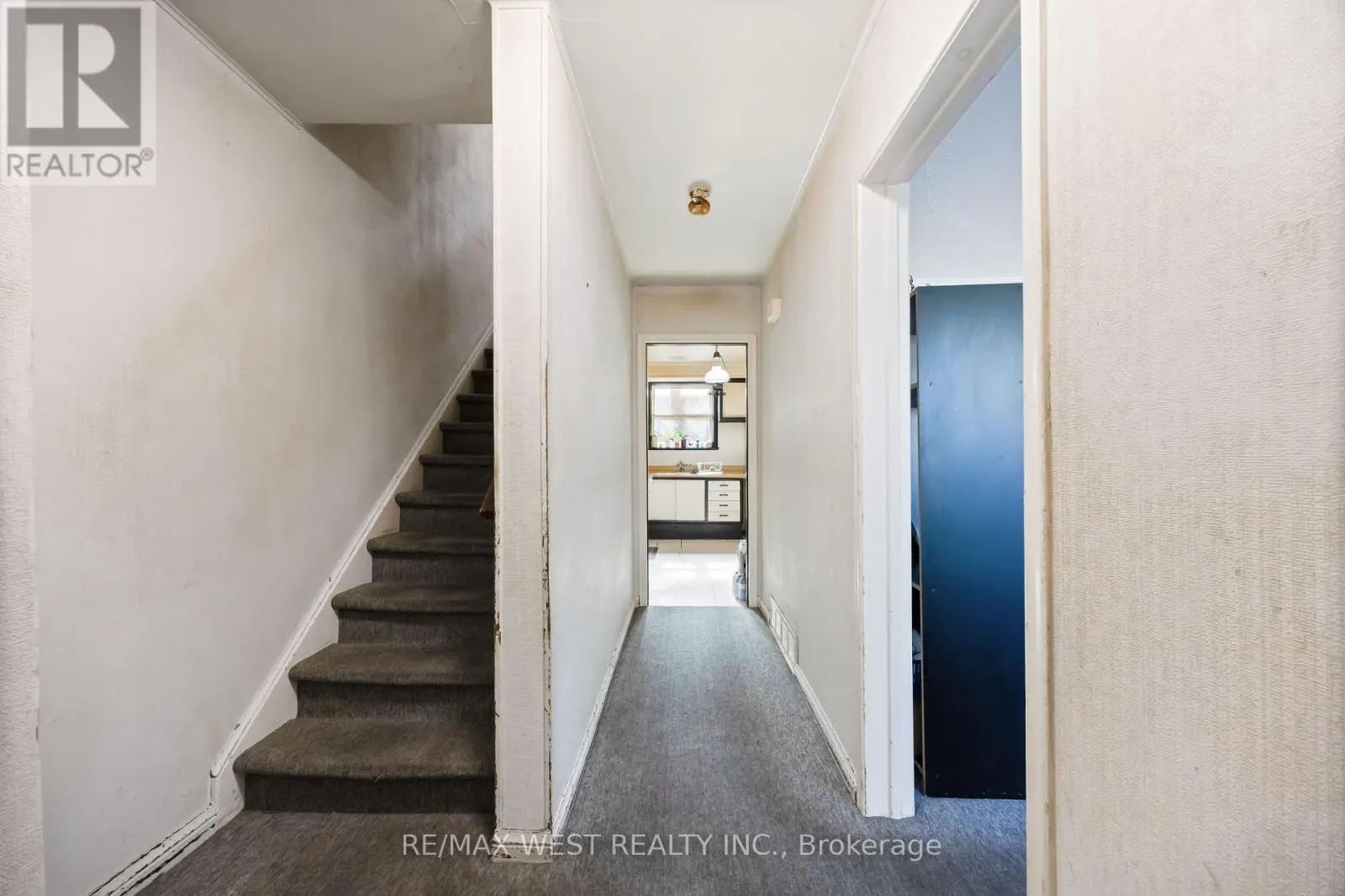 241 EILEEN AVENUE
