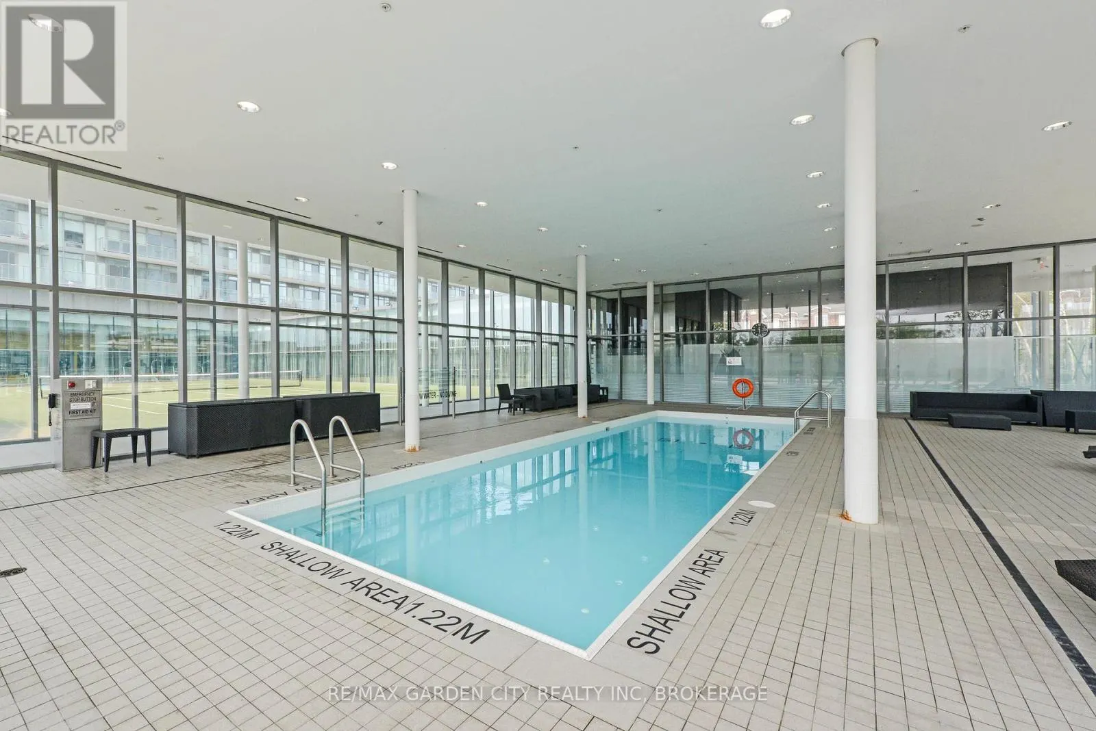 405 - 103 THE QUEENSWAY, #405