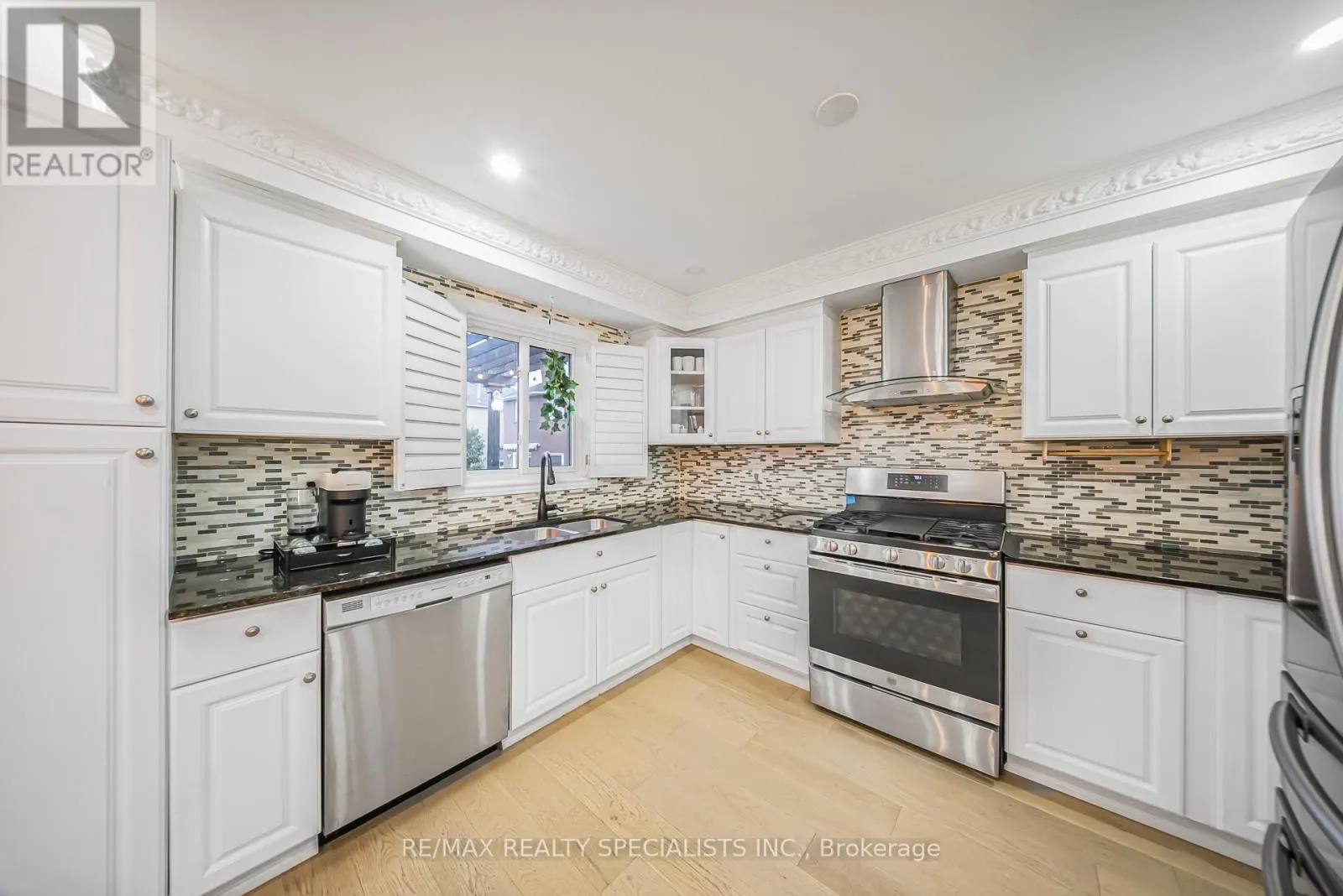 47 WHITBREAD AVENUE