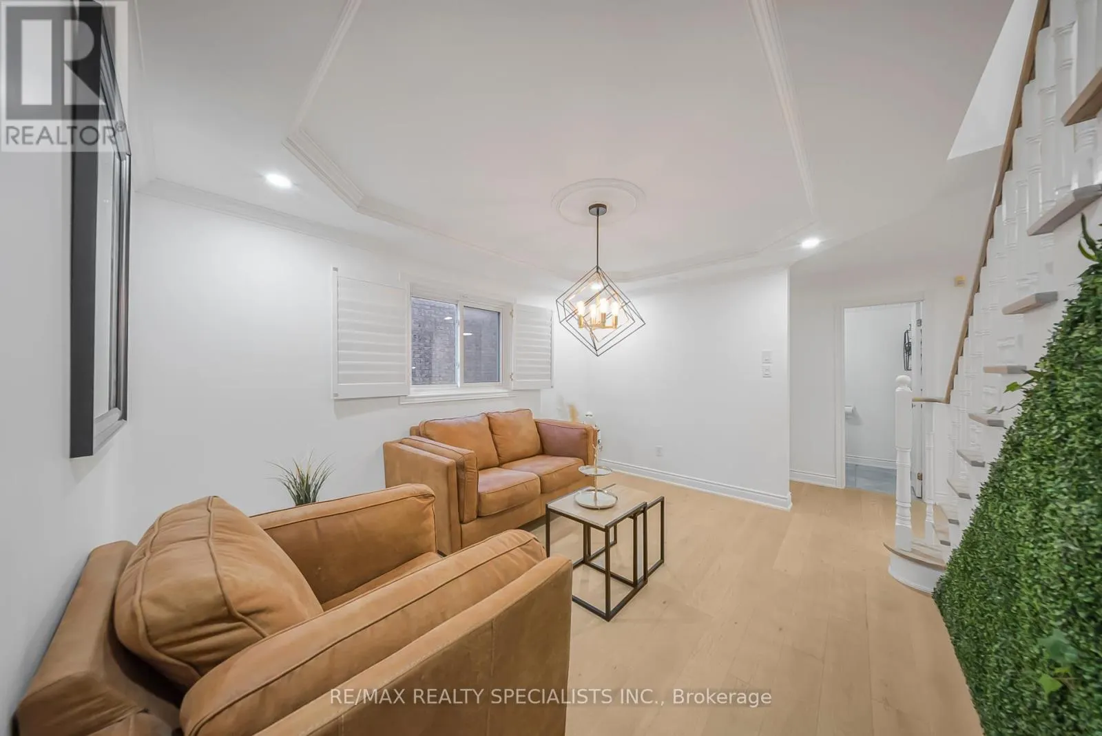 47 WHITBREAD AVENUE