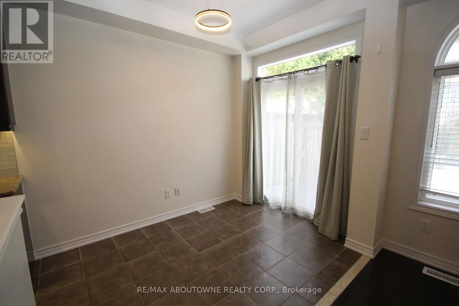 3490 WHILABOUT TERRACE