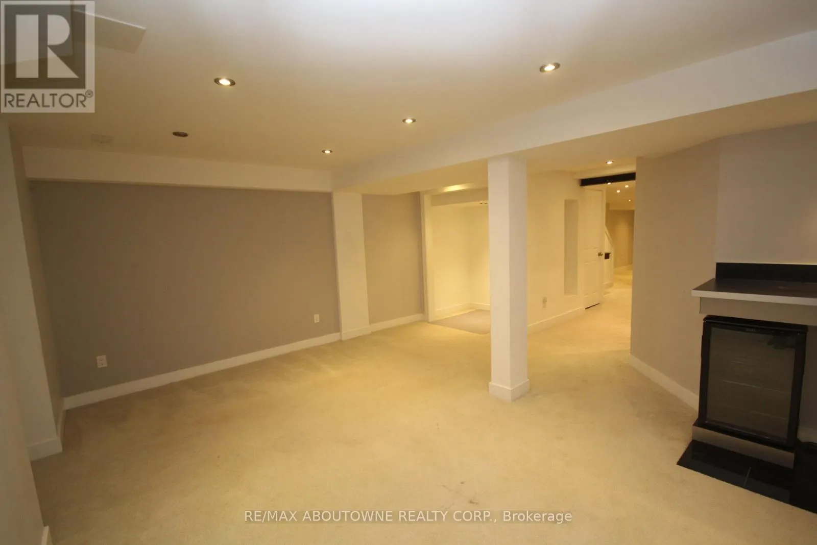 3490 WHILABOUT TERRACE