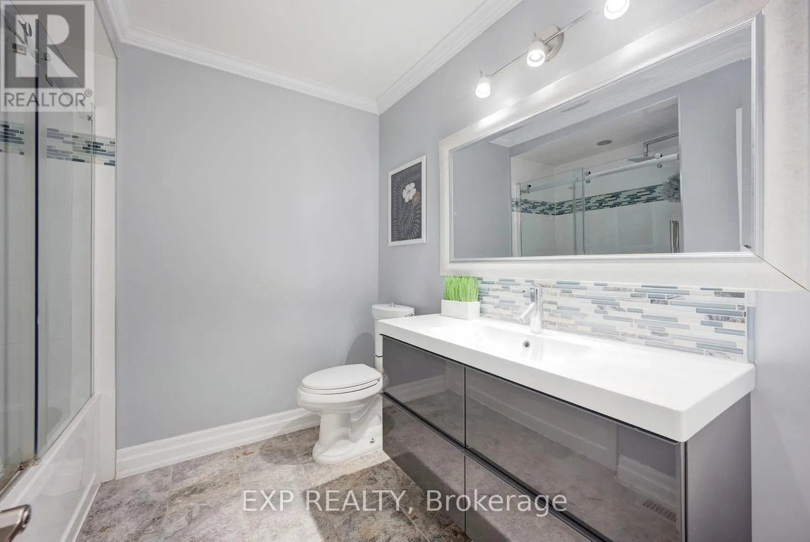 915 INVERHOUSE DRIVE