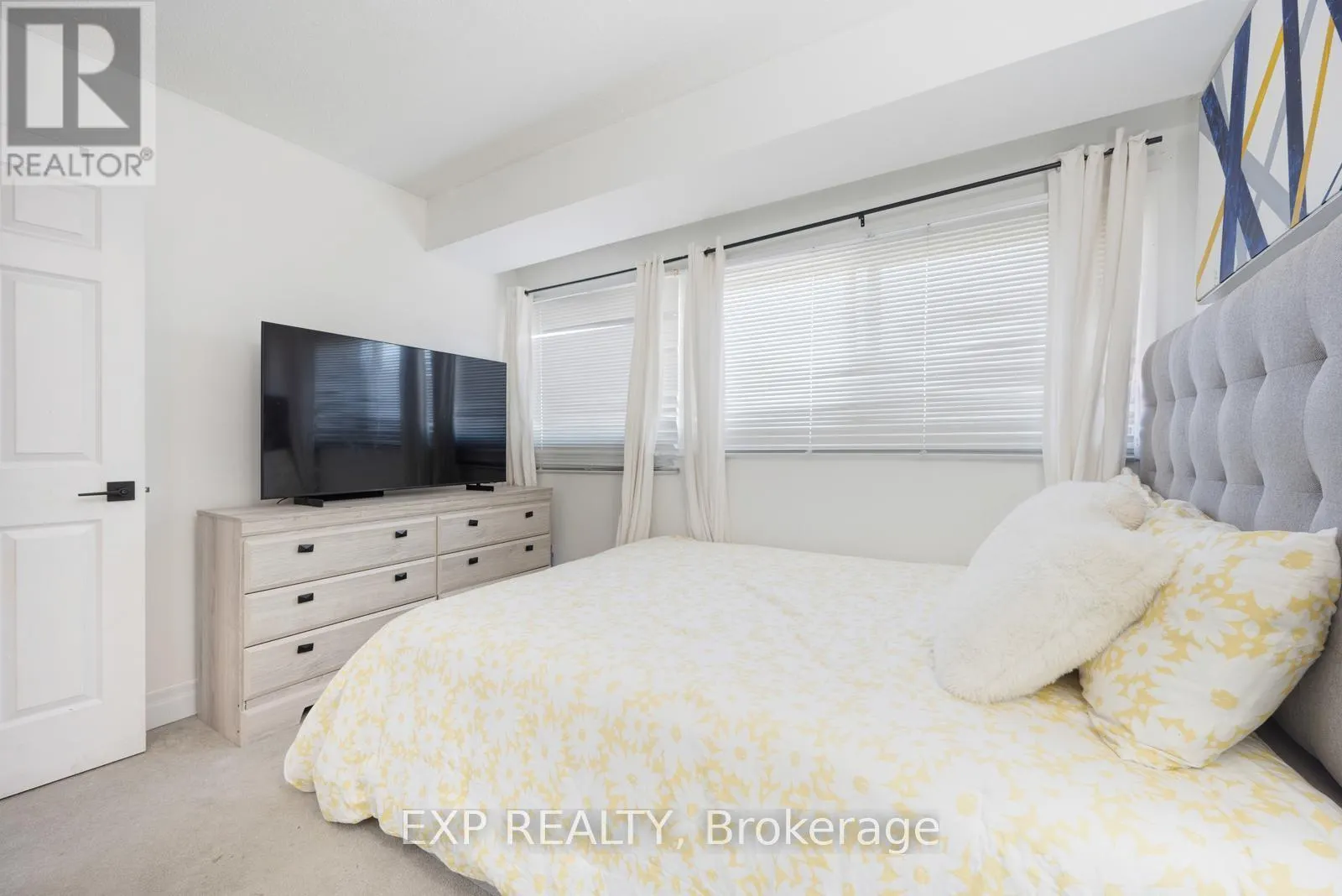 915 INVERHOUSE DRIVE