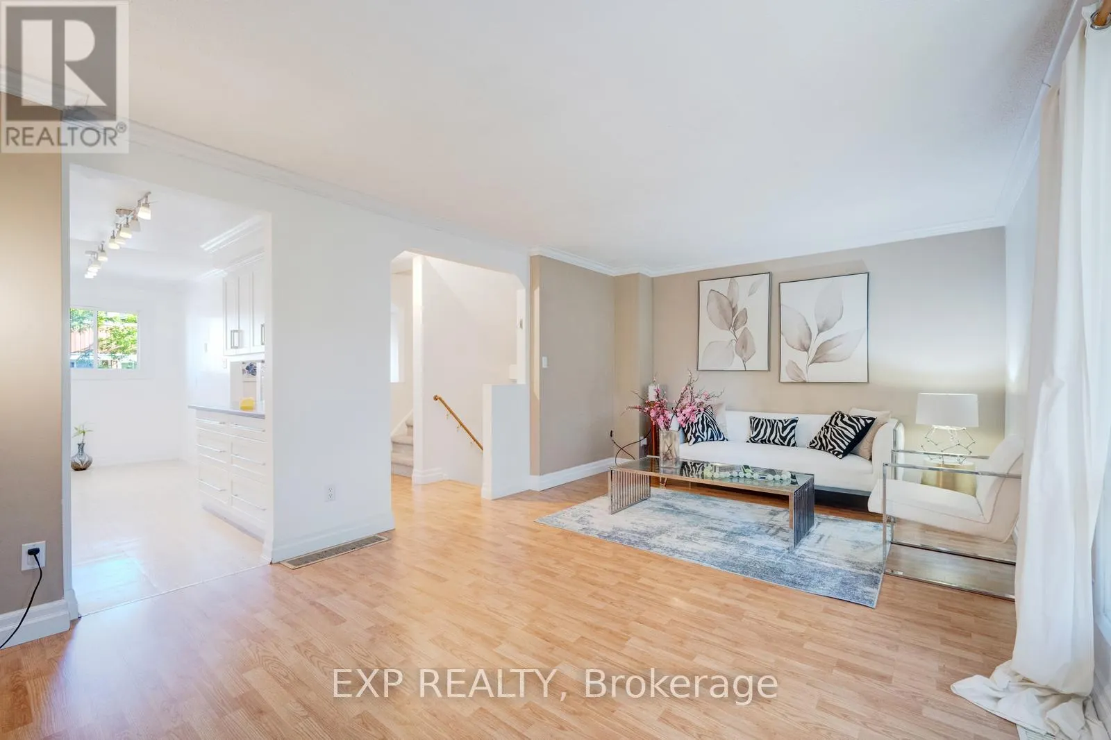 915 INVERHOUSE DRIVE