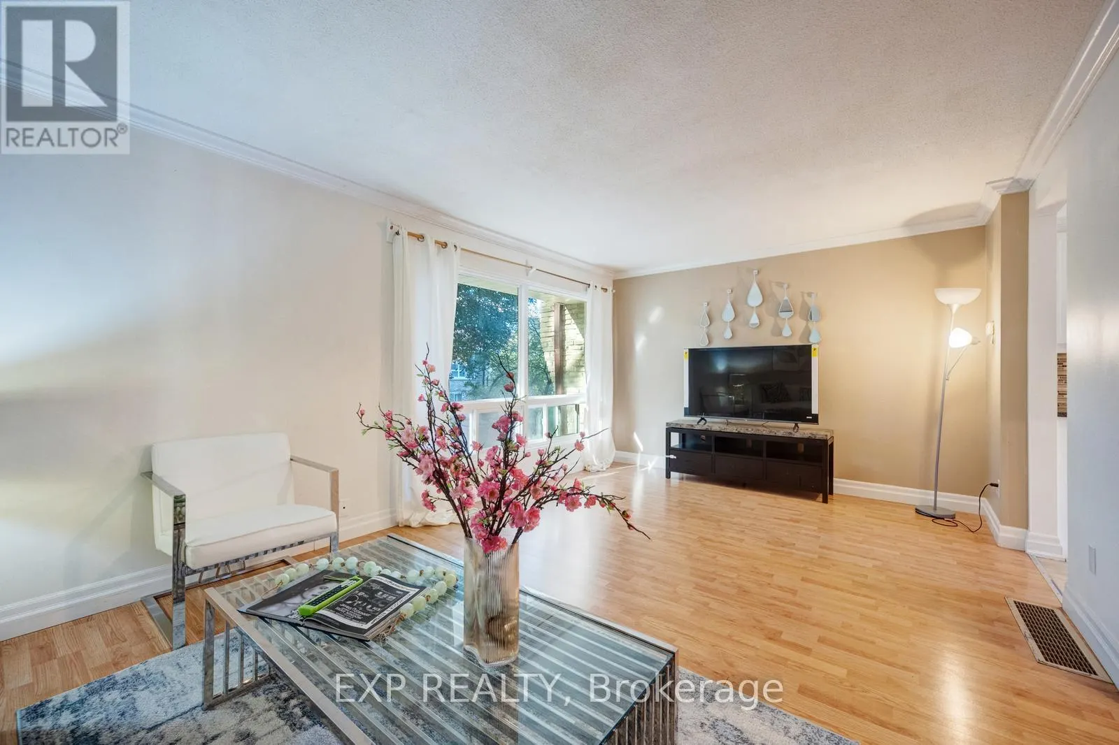 915 INVERHOUSE DRIVE