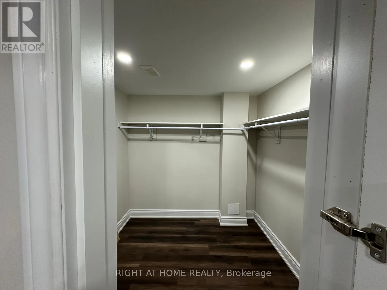BSMNT #2 - 5457 MEADOWCREST AVENUE