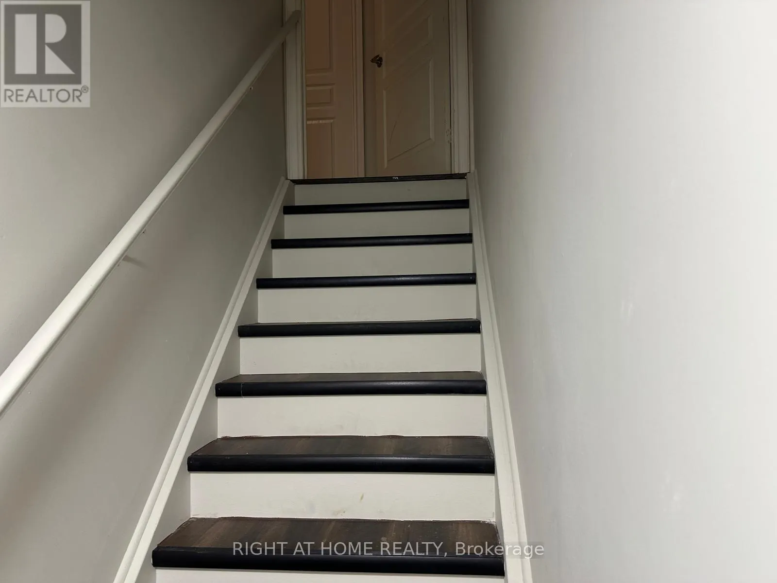 BSMNT #2 - 5457 MEADOWCREST AVENUE