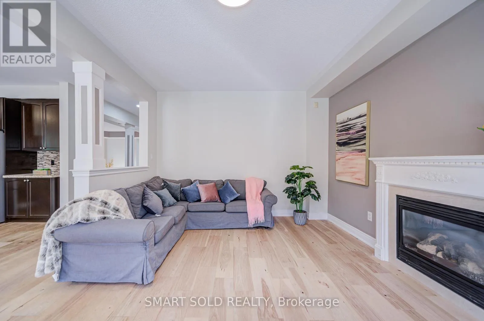 2252 PINE GLEN ROAD