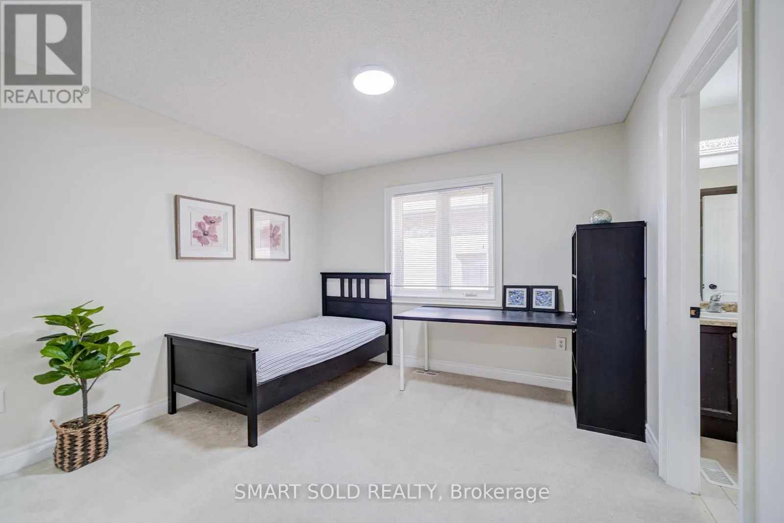 2252 PINE GLEN ROAD