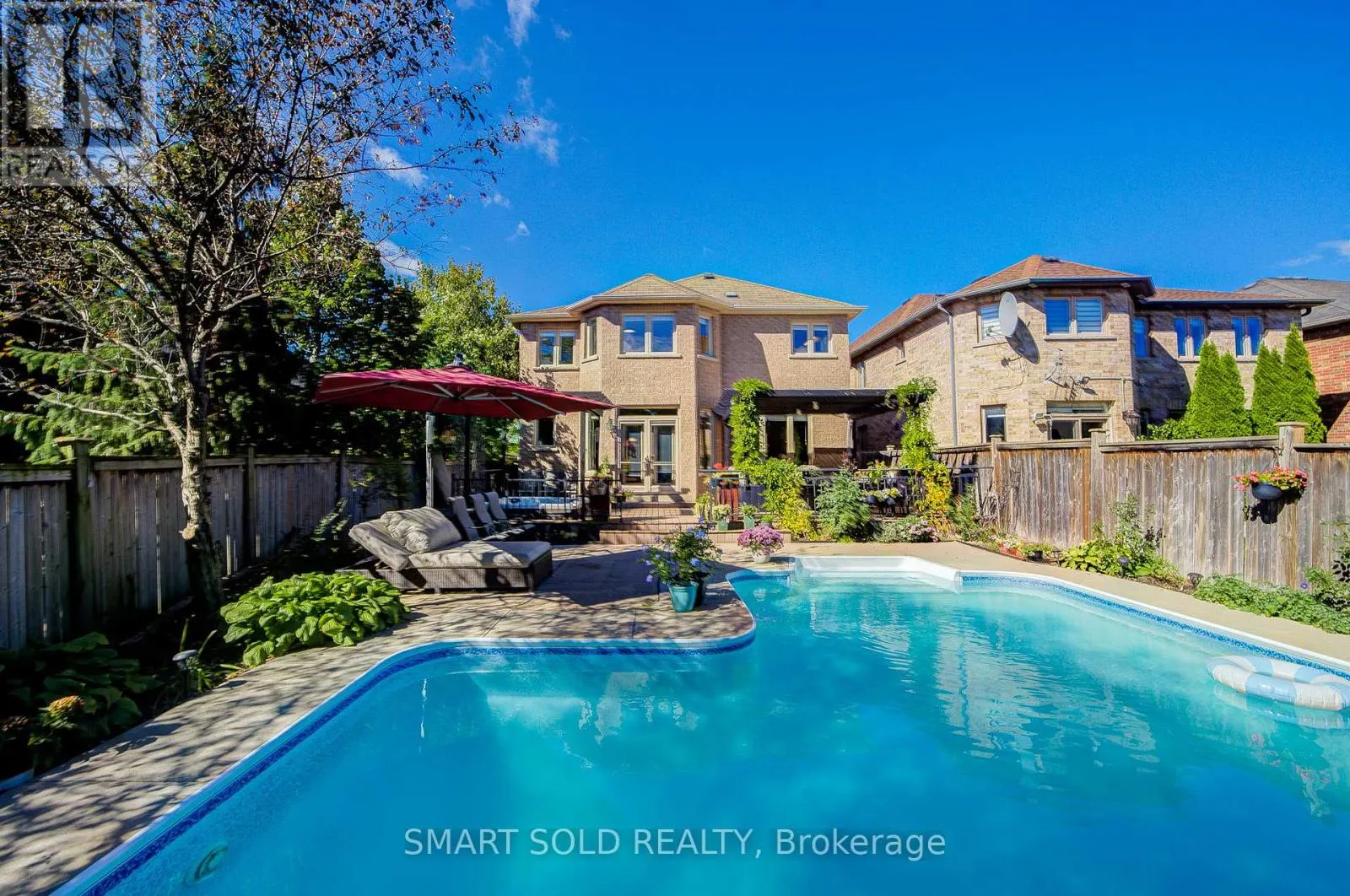2252 PINE GLEN ROAD