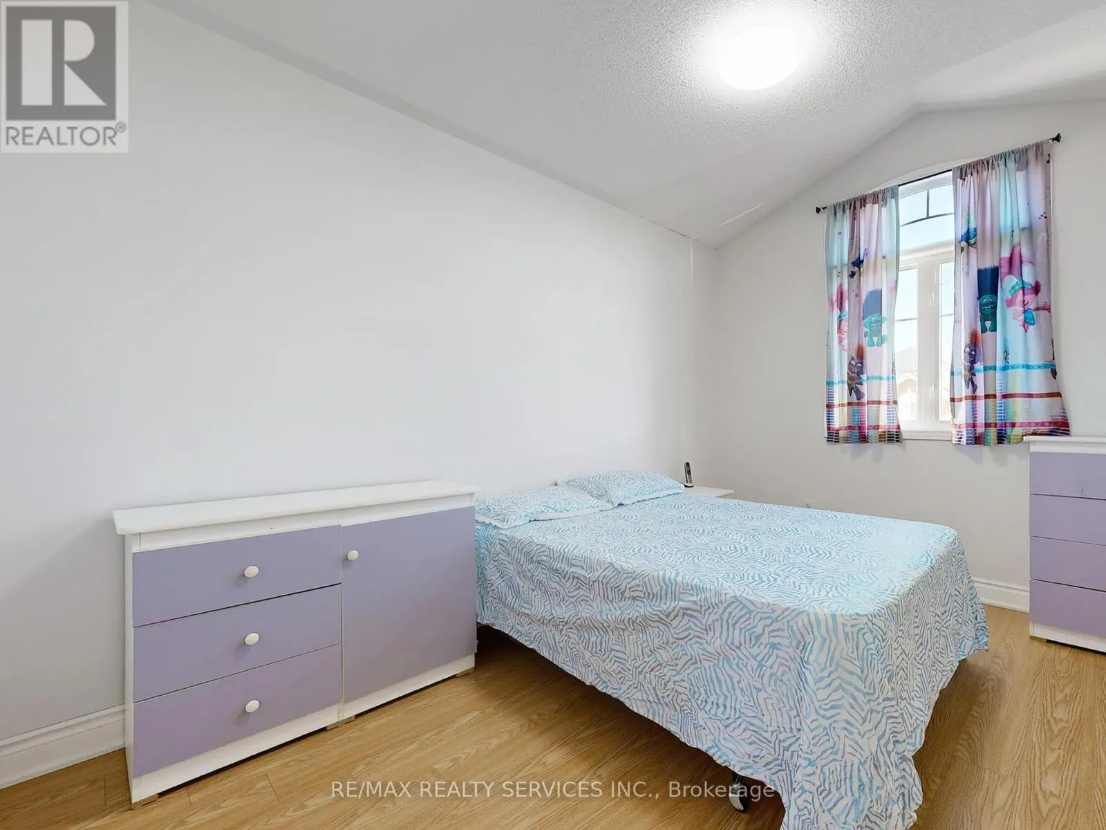 44 AMETHYST CIRCLE