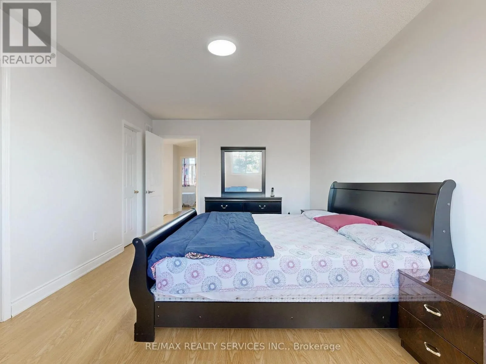 44 AMETHYST CIRCLE
