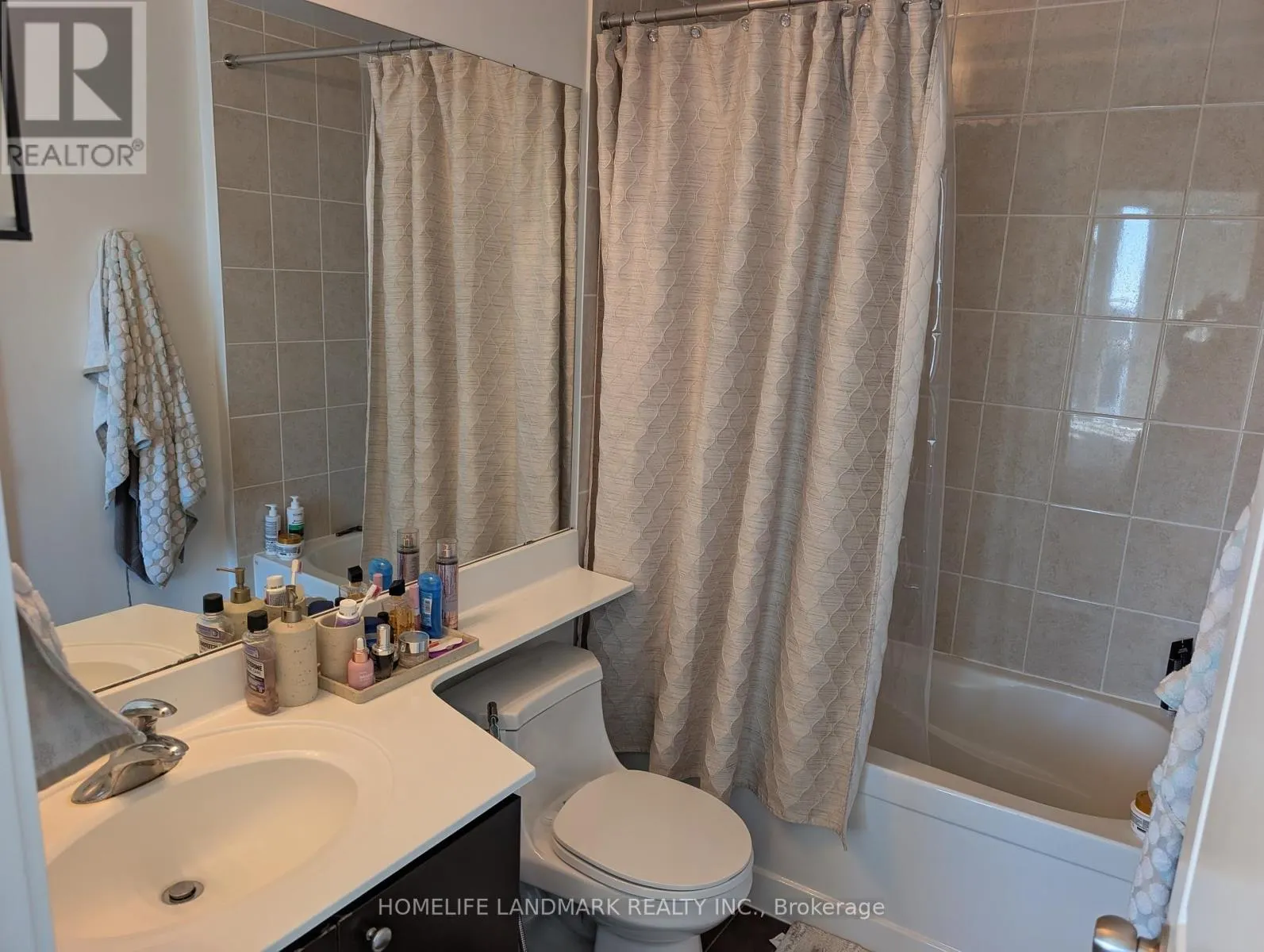1701 - 60 ABSOLUTE AVENUE