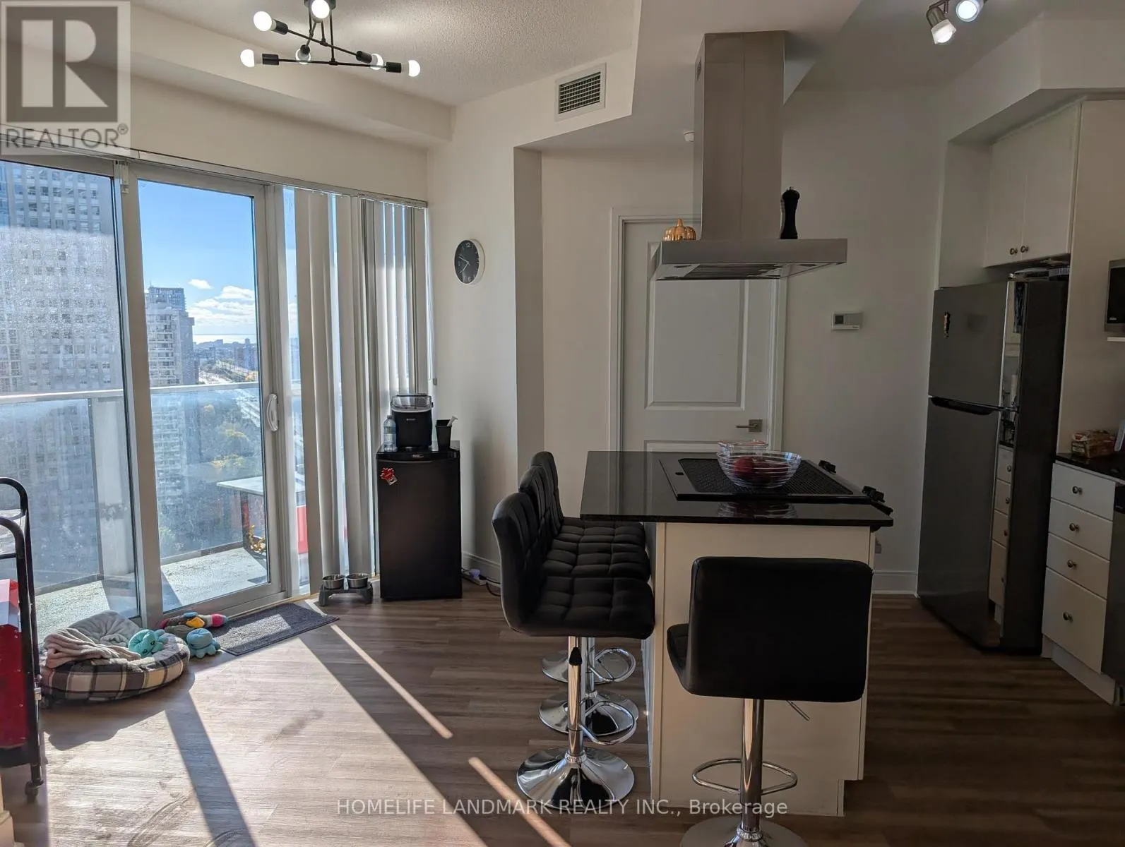 1701 - 60 ABSOLUTE AVENUE