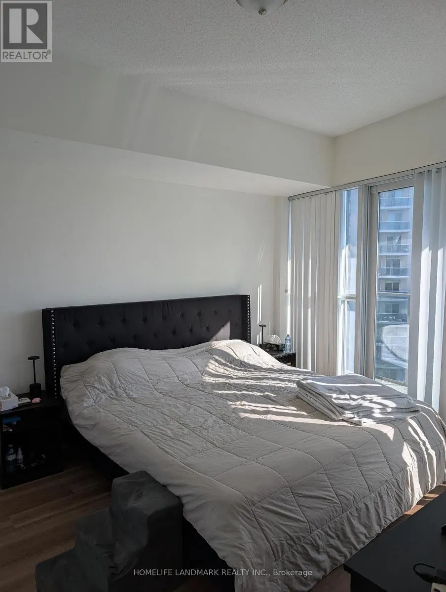 1701 - 60 ABSOLUTE AVENUE