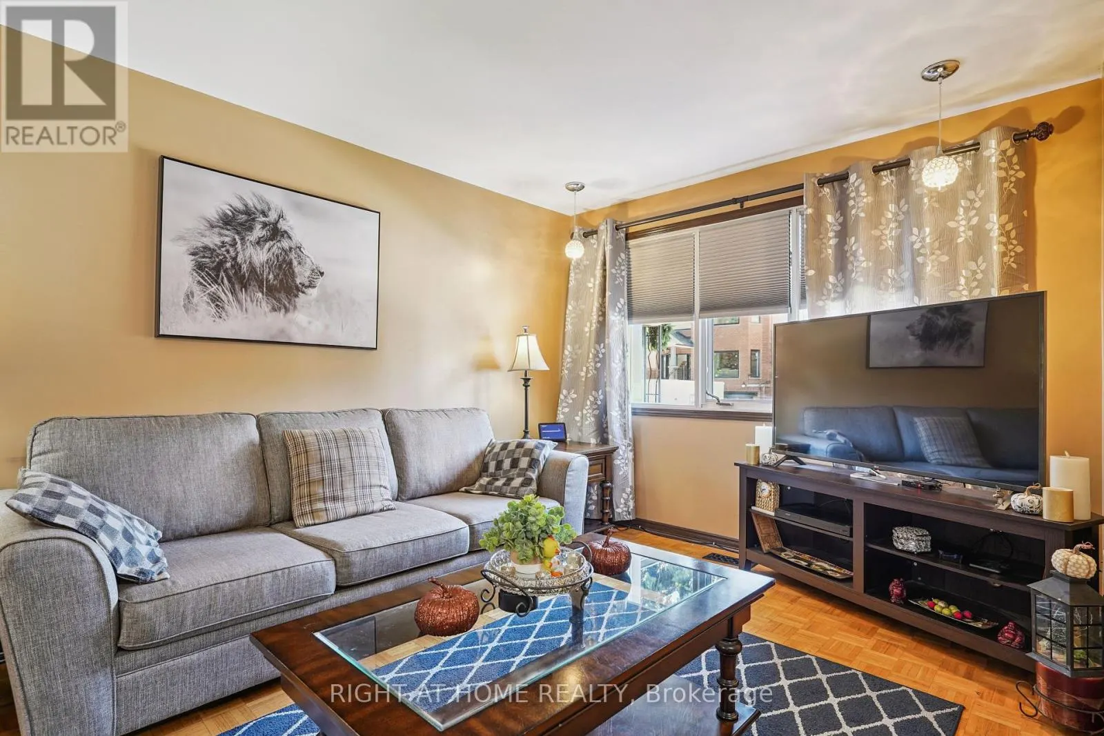 165 LOCKSLEY AVENUE