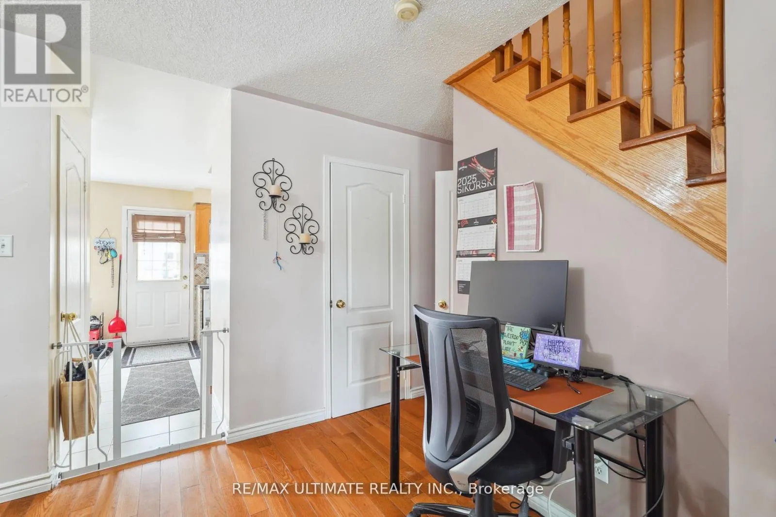 2168 ST. CLAIR AVENUE W
