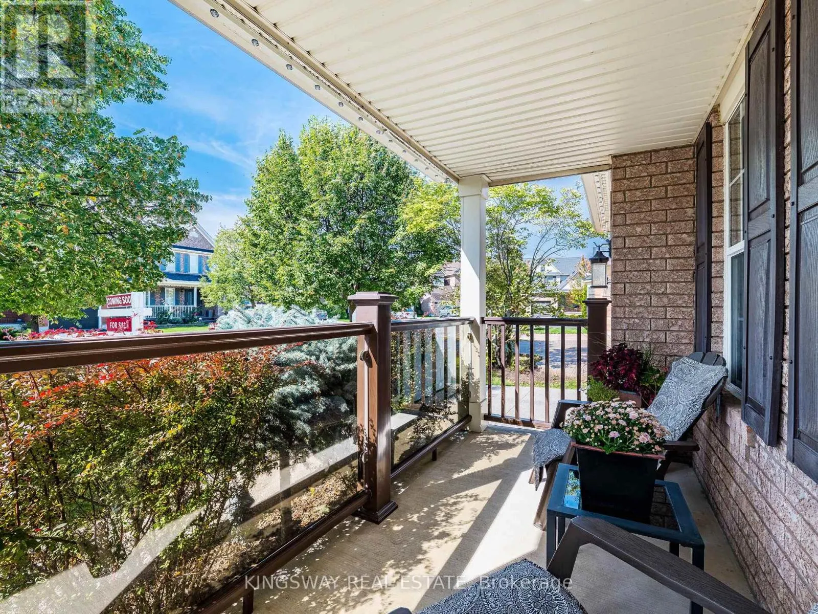 539 CAVERHILL CRESCENT