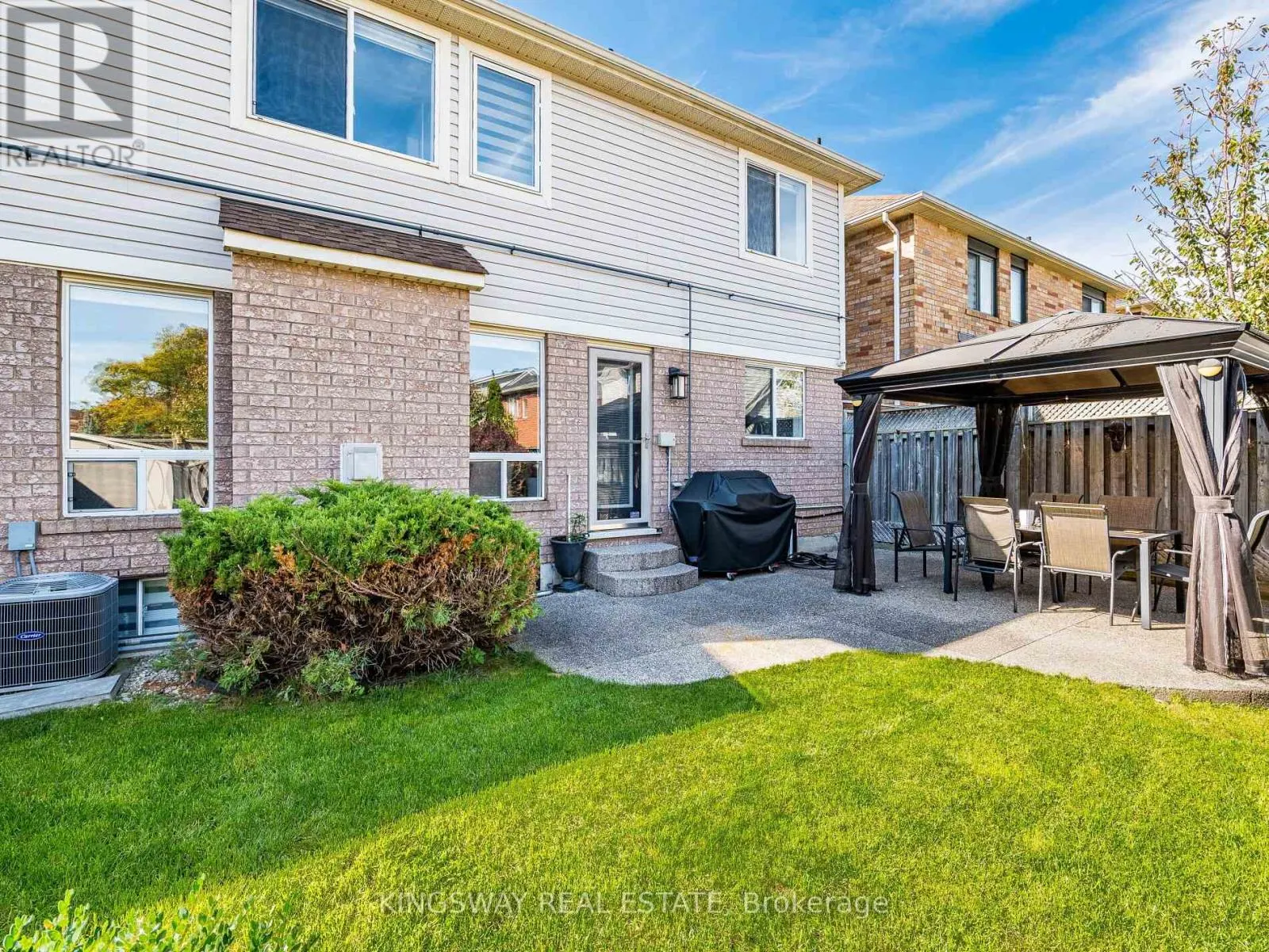 539 CAVERHILL CRESCENT