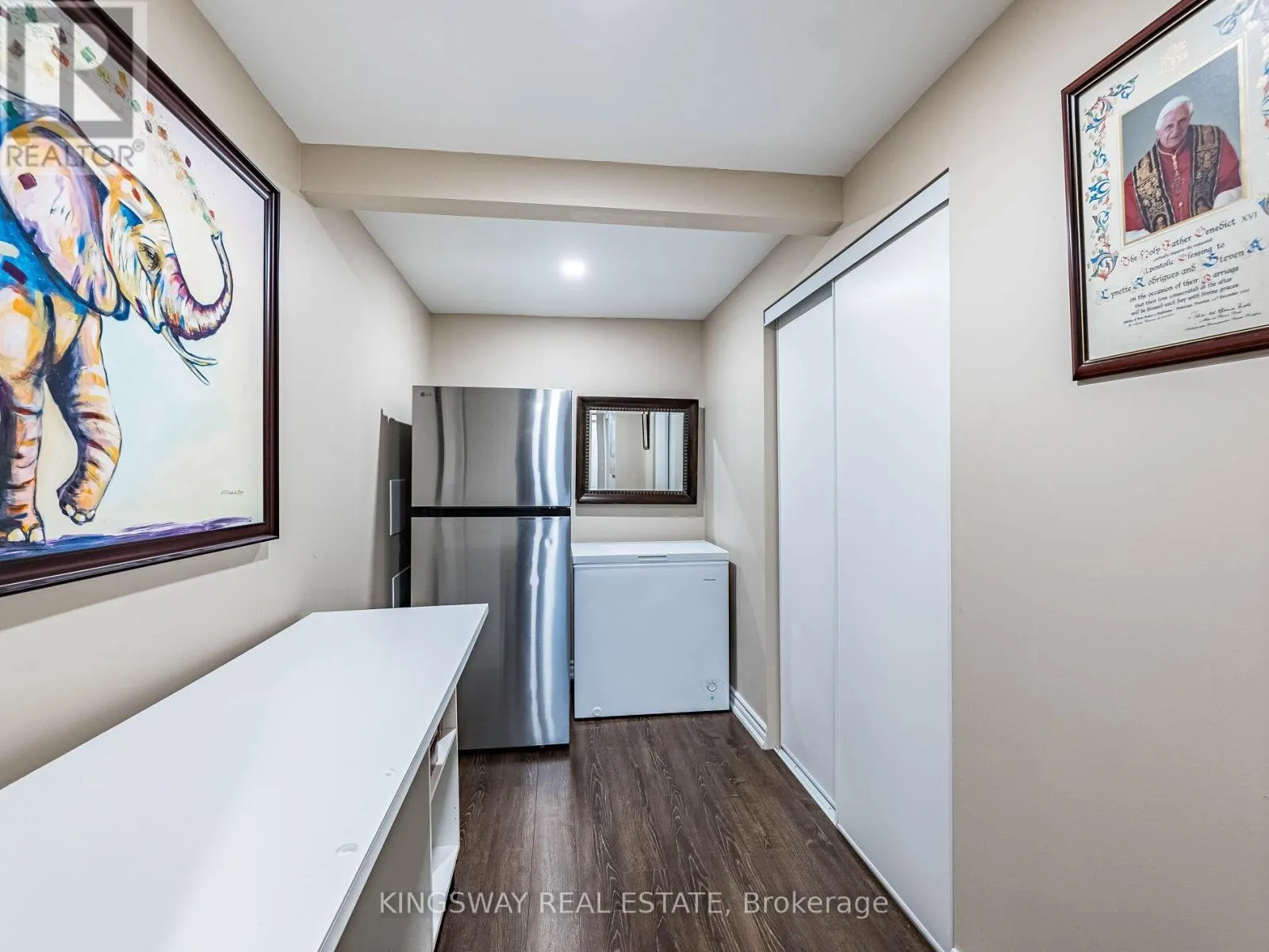 539 CAVERHILL CRESCENT