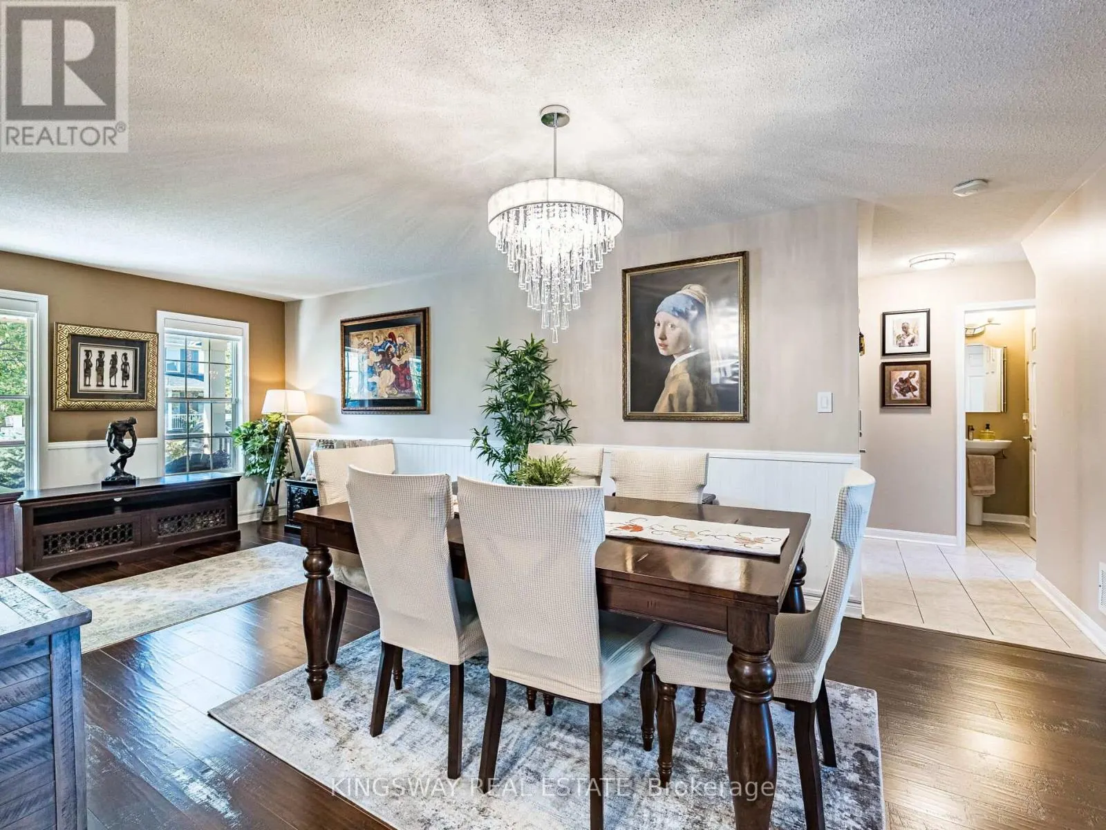 539 CAVERHILL CRESCENT