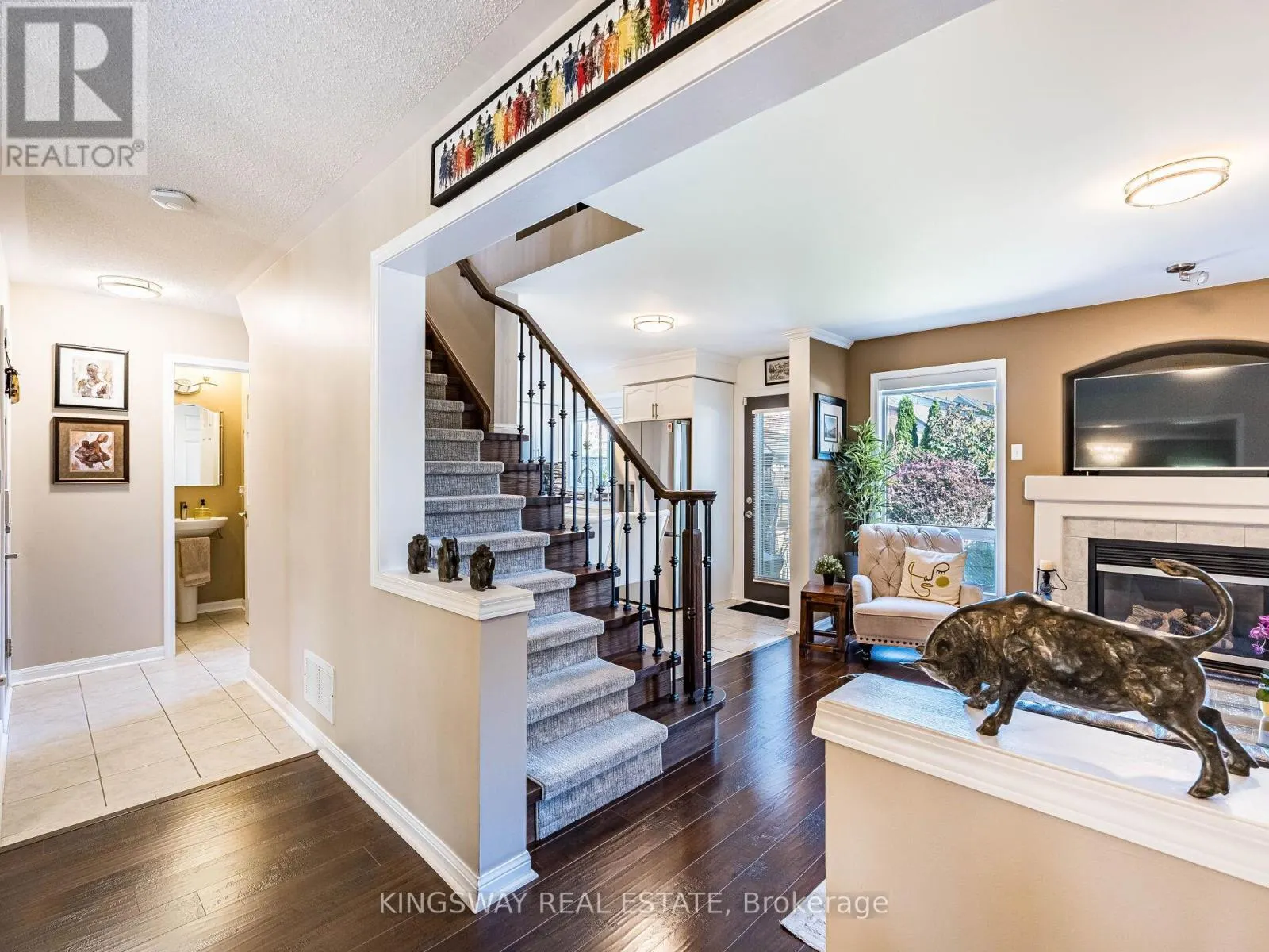 539 CAVERHILL CRESCENT
