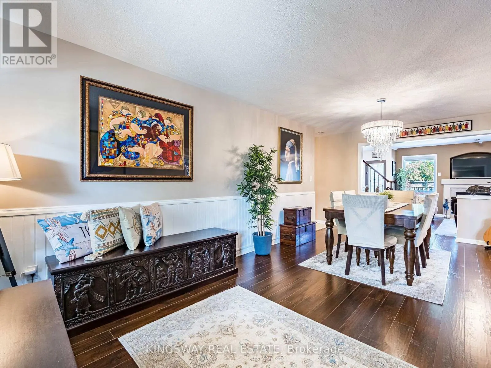 539 CAVERHILL CRESCENT