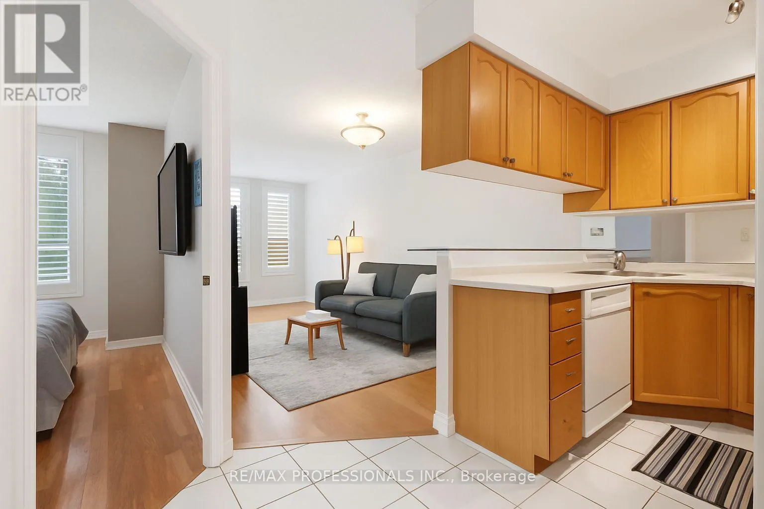 103 - 1140 PARKWEST PLACE W