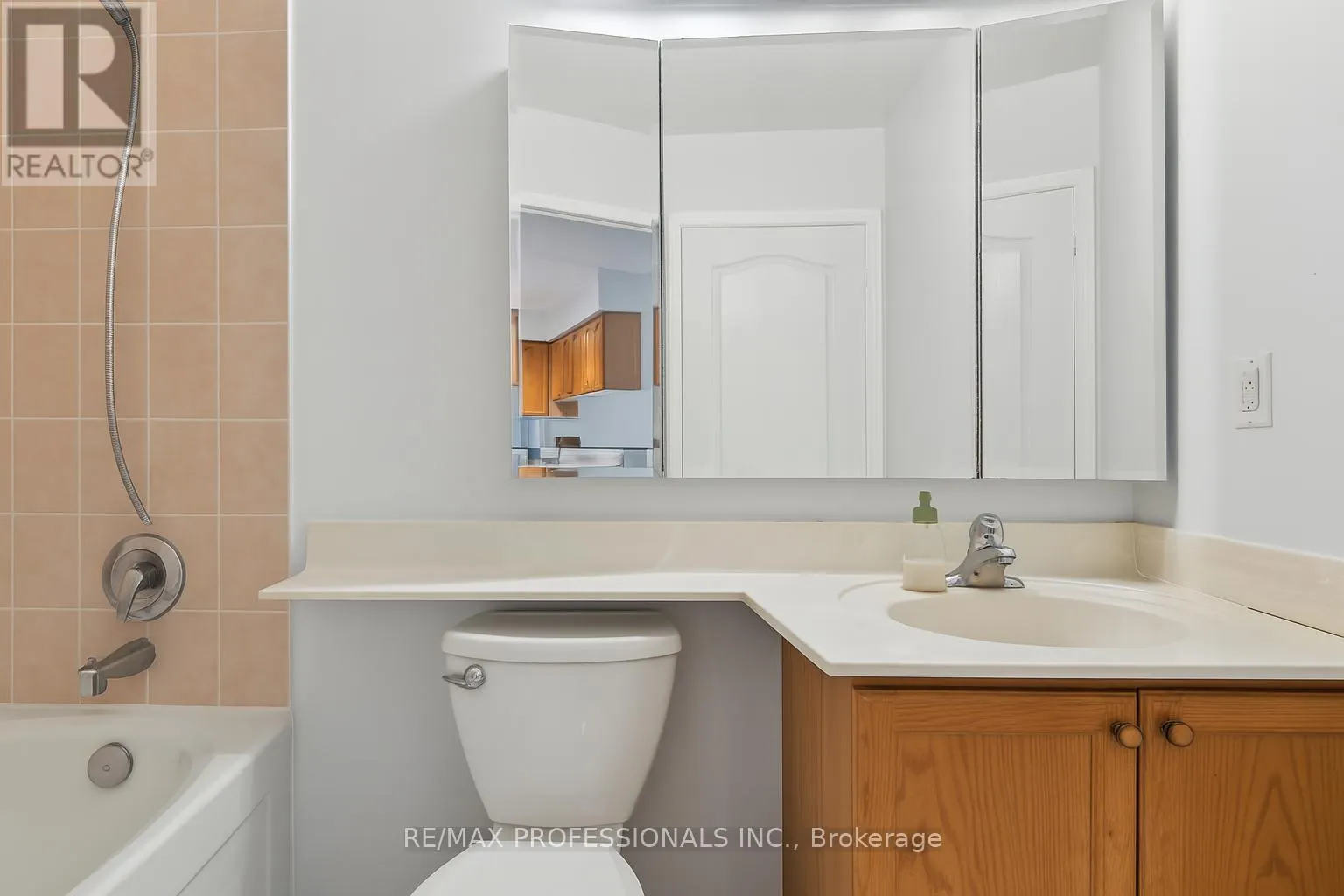 103 - 1140 PARKWEST PLACE W