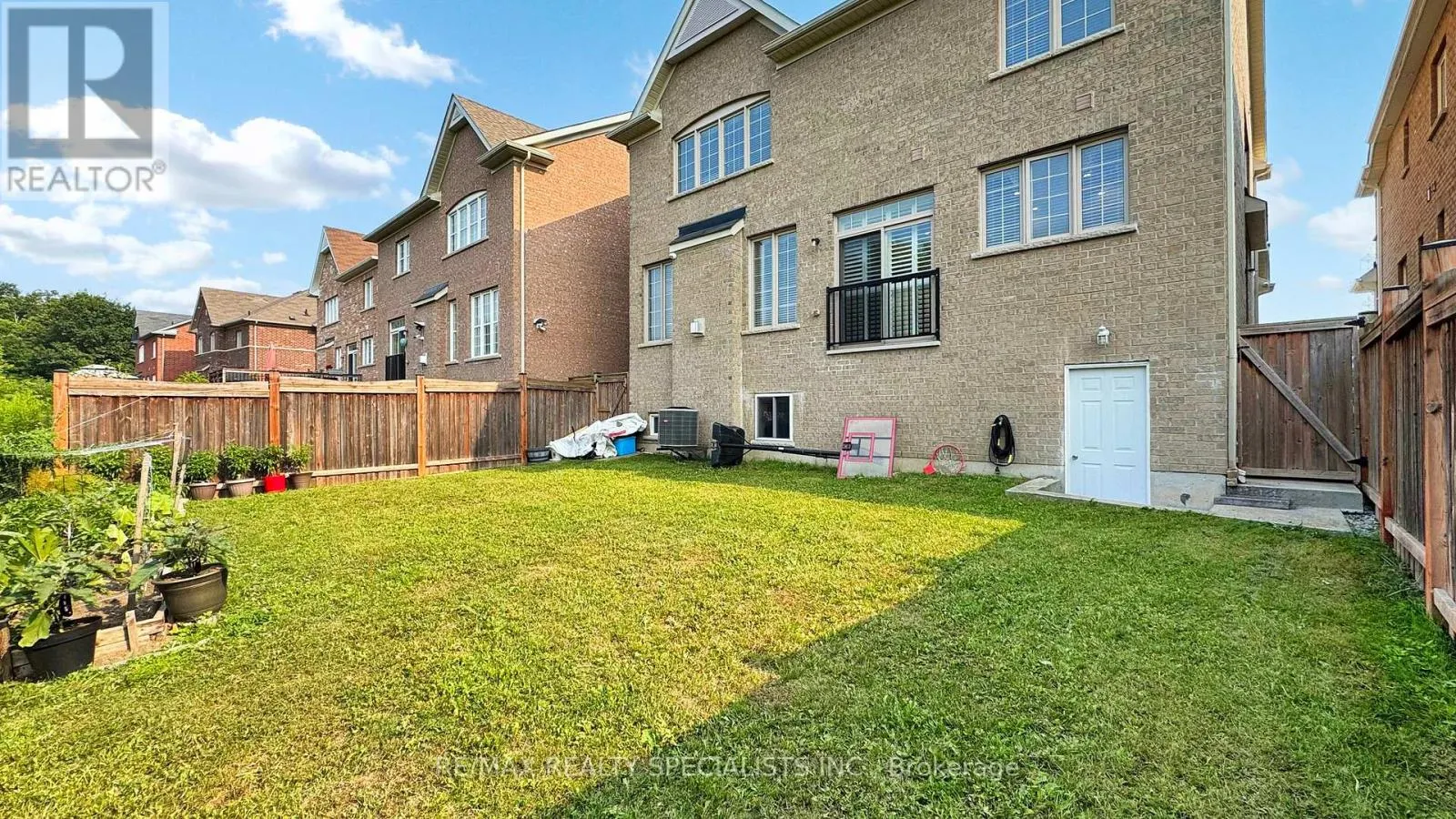 53 HEATHERGLEN DRIVE