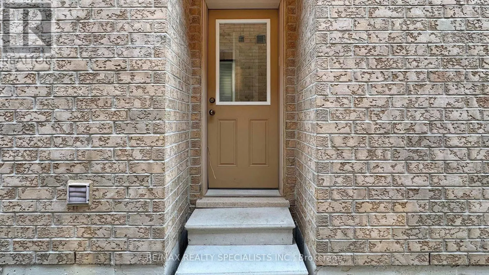 53 HEATHERGLEN DRIVE