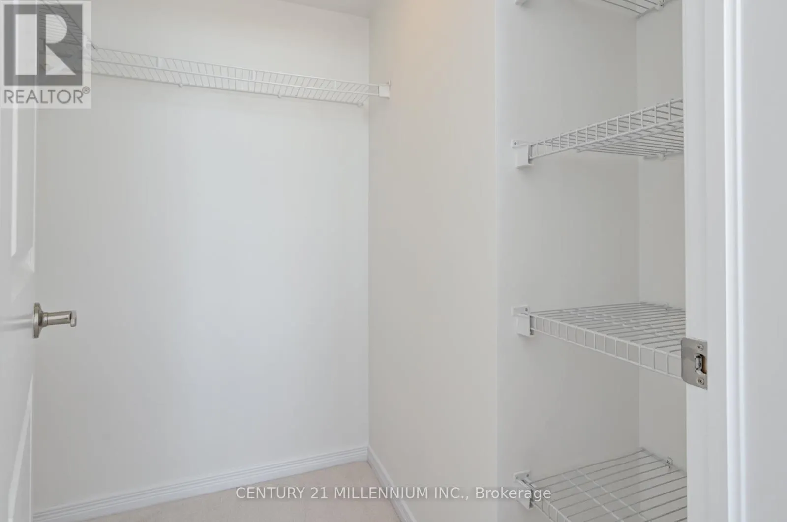 1505 - 9 GEORGE STREET N