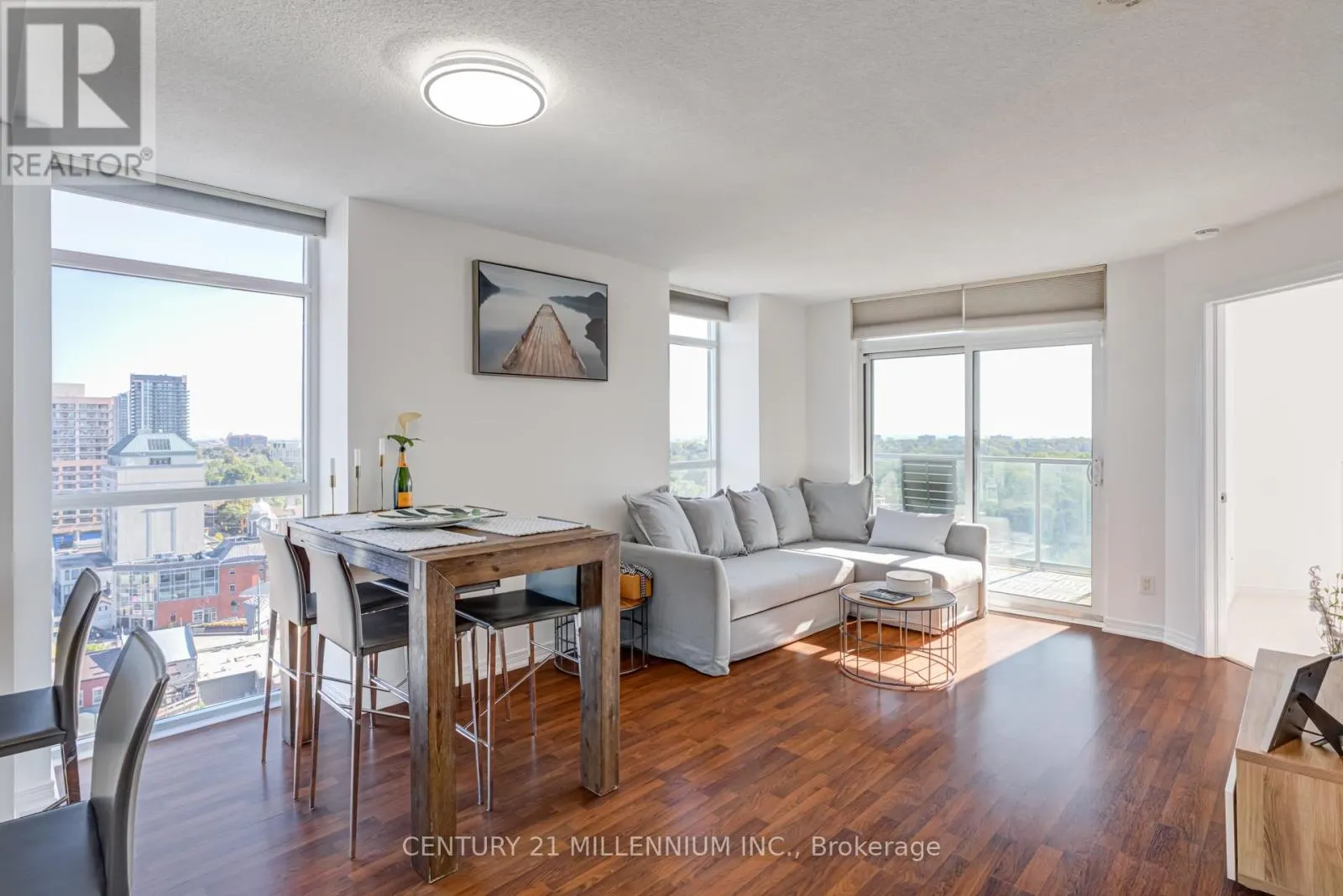 1505 - 9 GEORGE STREET N